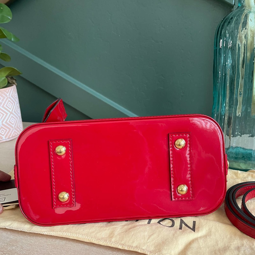❌SOLD❌Louis Vuitton BB Alma Vernis  Red Leather Crossbody Bag - Picture 5 of 13
